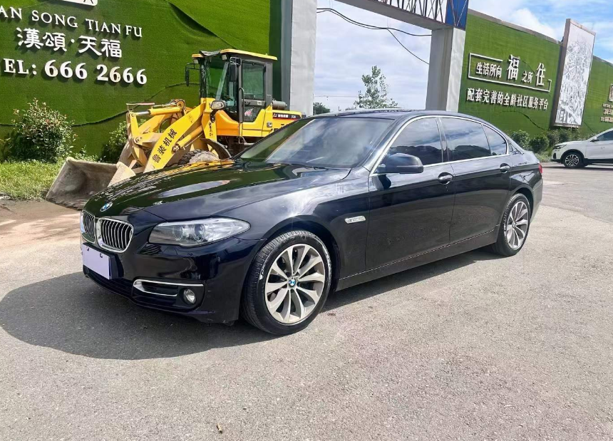 2014年宝马525LI